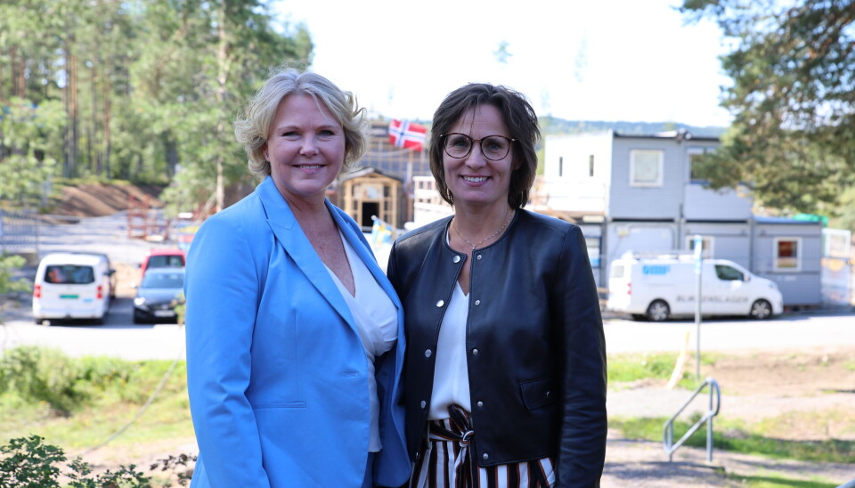 Utviklingsminister og også nordisk samarbeidsminister Anne Beathe Tvinnereim (Sp) og Sveriges EU-minister samt minister ansvarlig for nordiske spørsmål Jessika Roswall (Moderaterna) besøkte Morokulien mandag.