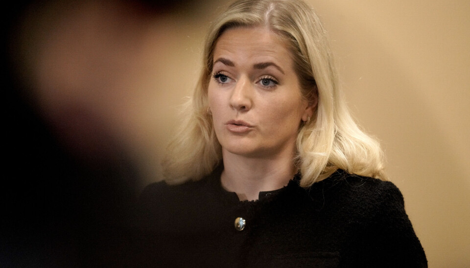 Justisminister Emilie Enger Mehl (Sp) forlenger grensekontrollen i 20 dager.