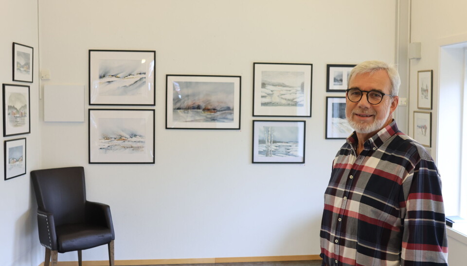 På Tyrielden kan man til over nyttår oppleve Knut Johansens akvarellutstilling 'Grå toner'.