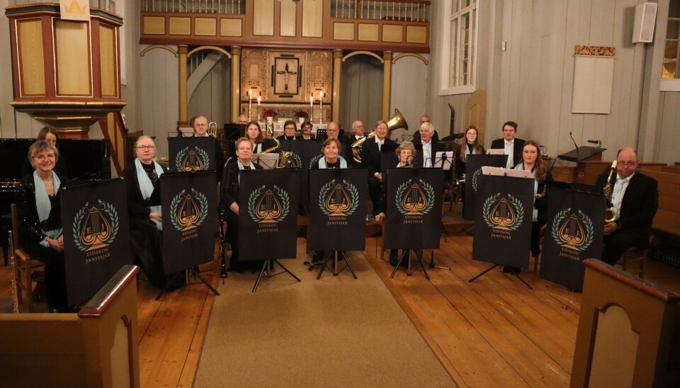 EIdskog Janitsjar har invitert vennene sine i Glommasvingen Janitsjar til konsert på Skotterud. Eidskog Janitsjar holdt nyttårskonsert i Eidskog kirke på Matrand.