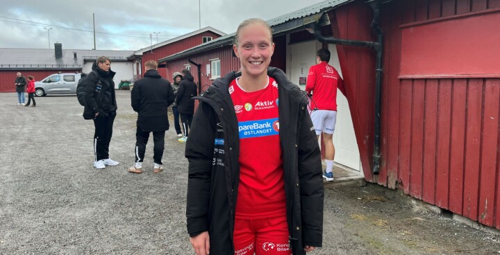 Mille (18) spiller fast for KIL – uten å satse på fotball