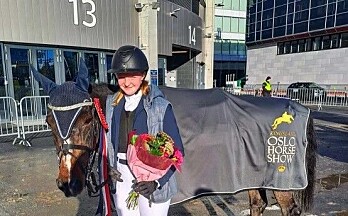 12 år gamle Else-Victoria med førsteplass under Oslo Horse Show