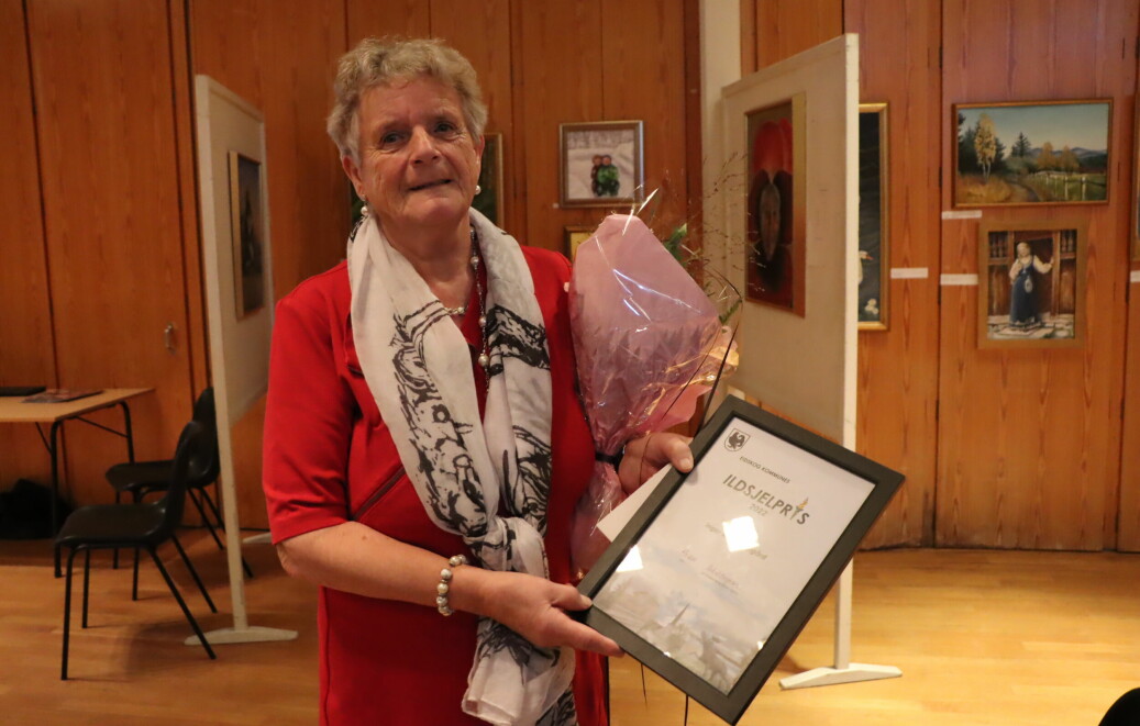 Inger Marie Melgård har gjort mye for frivilligheten siden 60-tallet. Søndag ble hun hedret på rådhuset.